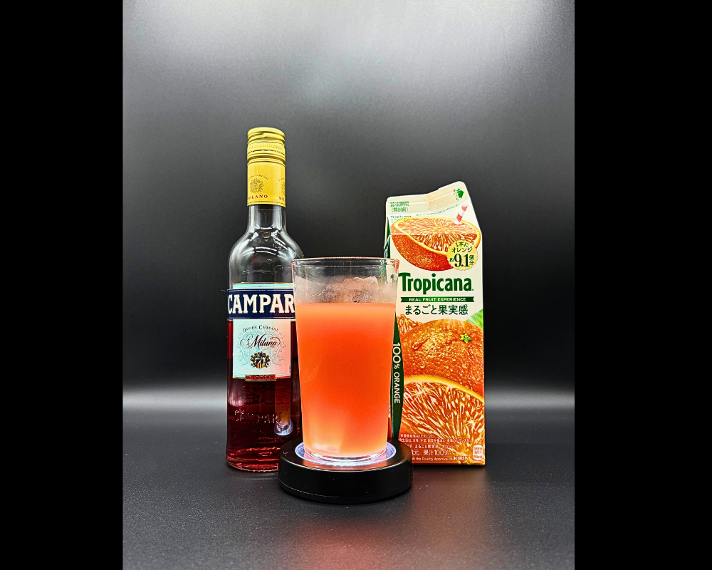 「カンパリオレンジ」薬草酒の定番カクテルをご紹介します