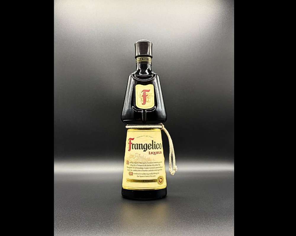 「フランジェリコ」ヘーゼルナッツの香りを楽しめるリキュールをご紹介します
