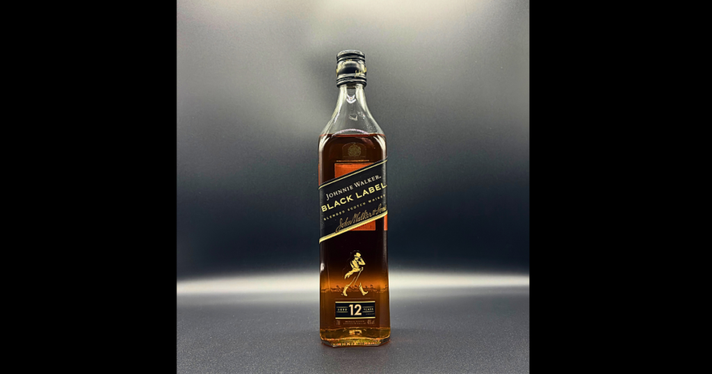 「ジョニーウォーカー ブラックラベル」世界で最も売れているスコッチウイスキーの一つをご紹介します