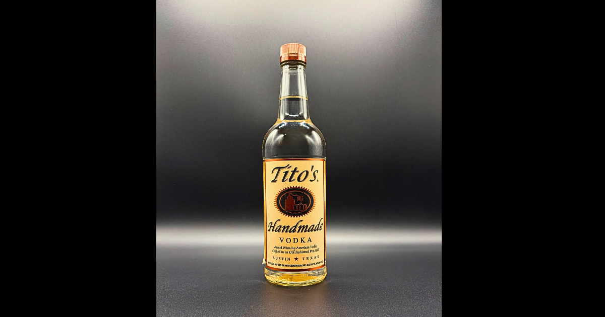 「ティトーズ」アメリカで売上No.1のハンドメイドウォッカをご紹介します
